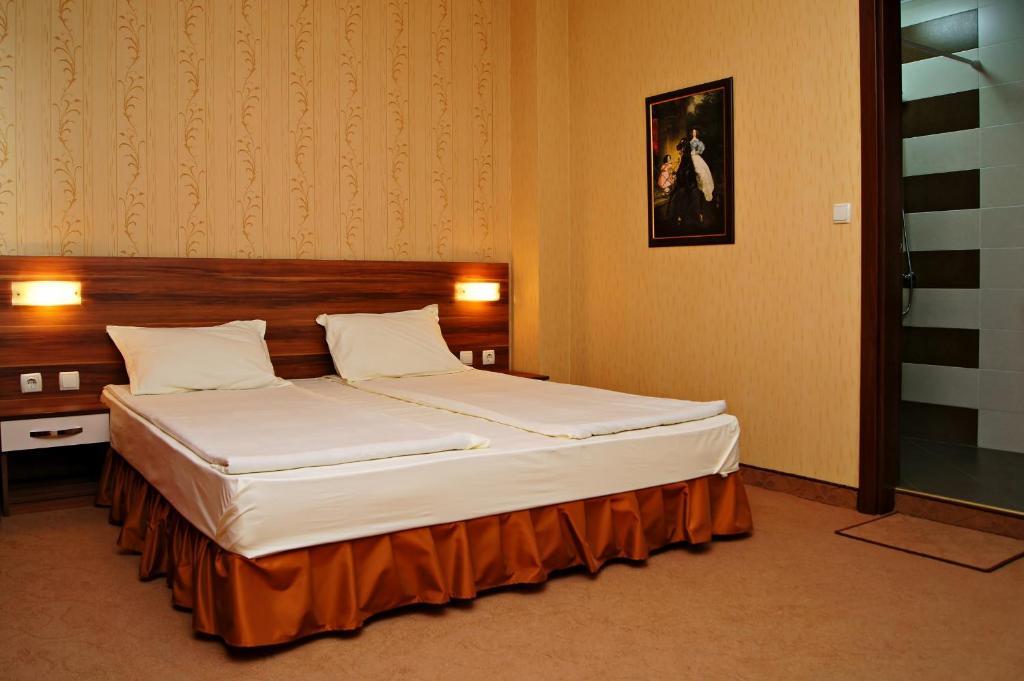 Family Hotel Ramira Kyustendil Room photo